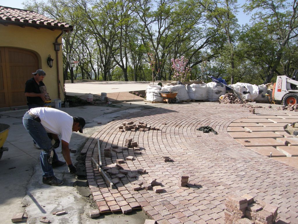 Alamo, CA. Copper Mountain Porphyry Installation 